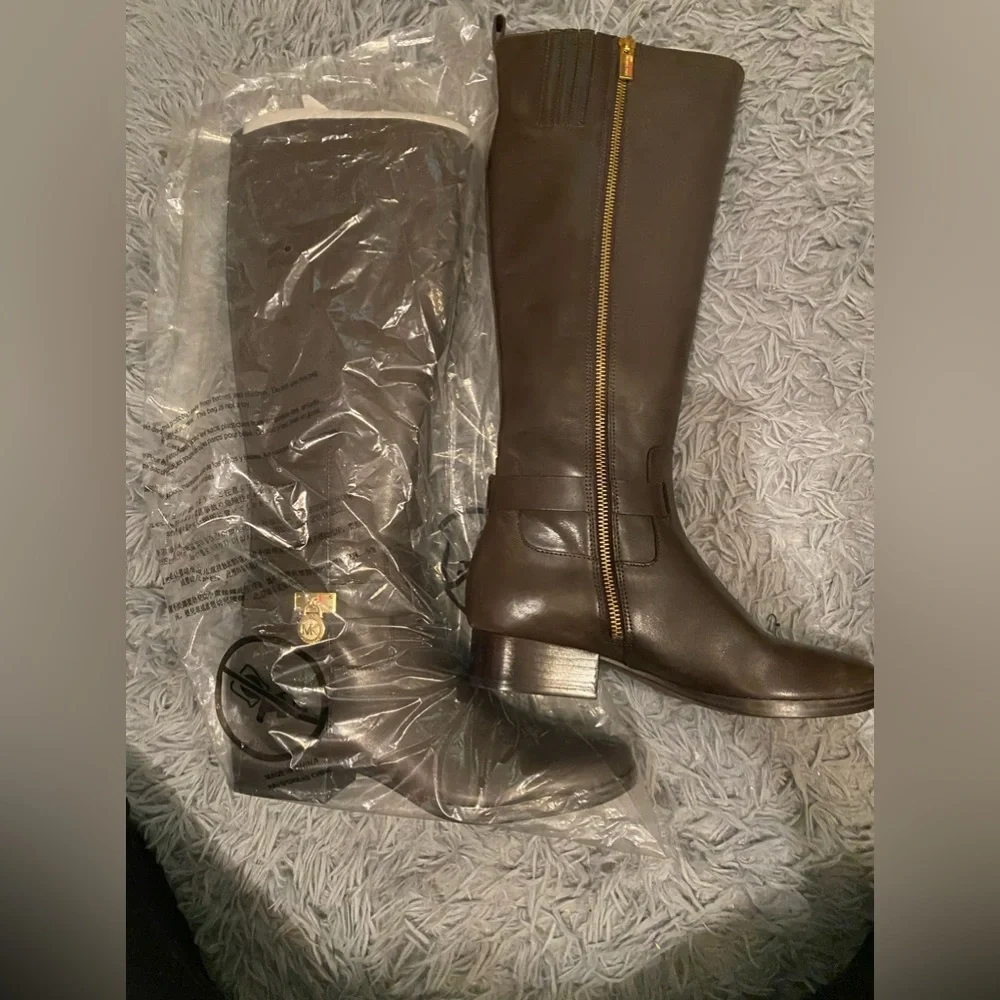 Michael Kors Leather Boots - Picture 4 of 6